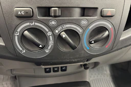 vihreä Toyota Hilux 2011 kuva 12.