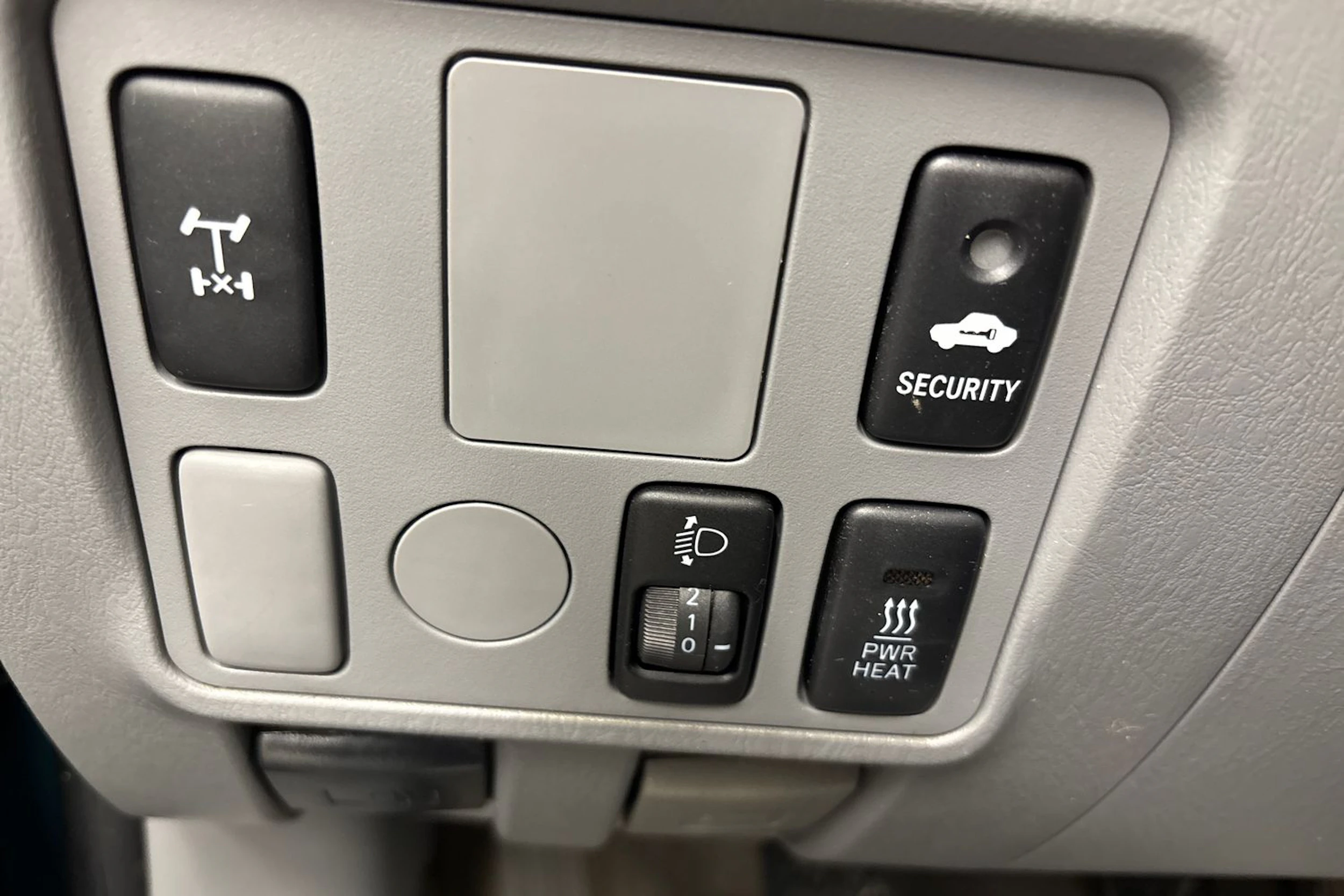 vihreä Toyota Hilux 2011 kuva 16.