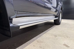 Harmaa Toyota Hilux 2011 kuva 24.