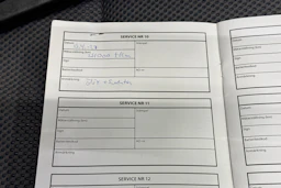 Harmaa Toyota Hilux 2011 kuva 28.