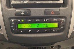 musta Toyota Hilux 2011 kuva 20.
