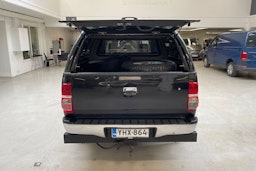 musta Toyota Hilux 2011 kuva 14.