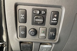 musta Toyota Hilux 2011 kuva 20.