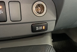musta Toyota Hilux 2011 kuva 26.