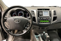musta Toyota Hilux 2011 kuva 9.