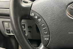 musta Toyota Hilux 2011 kuva 16.