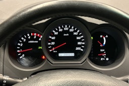 musta Toyota Hilux 2011 kuva 18.