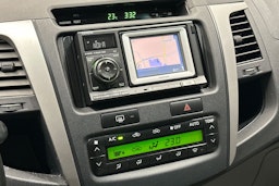 musta Toyota Hilux 2011 kuva 19.