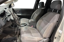 harmaa Toyota Hilux 2012 kuva 10.