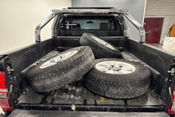 musta Toyota Hilux 2012 kuva 20.