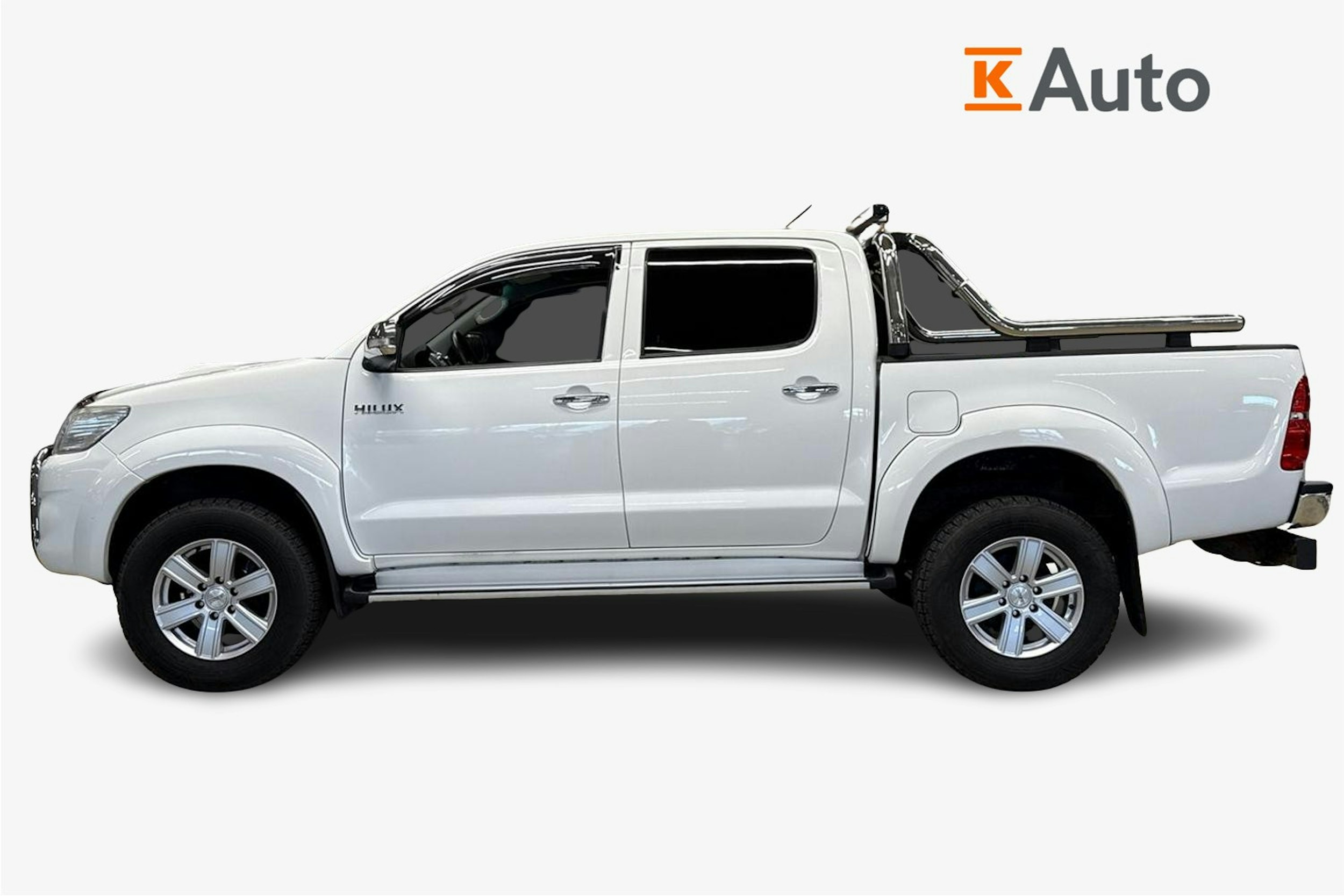 valkoinen Toyota Hilux 2012 kuva 6.