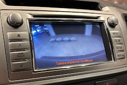 valkoinen Toyota Hilux 2012 kuva 22.
