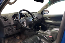 sininen Toyota Hilux 2012 kuva 3.