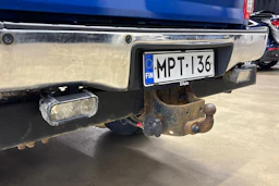 sininen Toyota Hilux 2012 kuva 32.