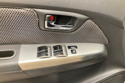 valkoinen Toyota Hilux 2013 kuva 10.
