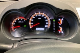 valkoinen Toyota Hilux 2013 kuva 13.