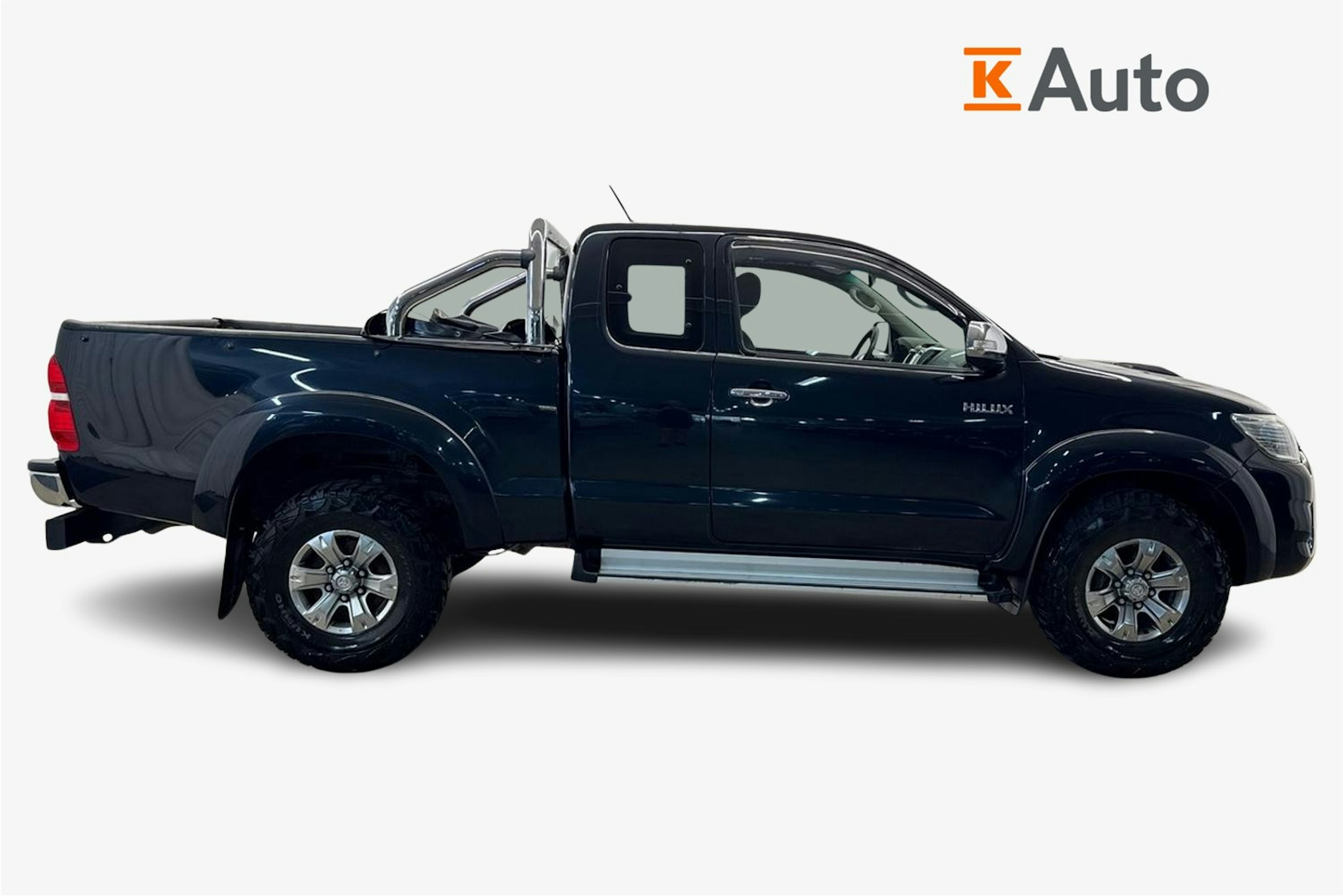harmaa Toyota Hilux 2013 kuva 6.