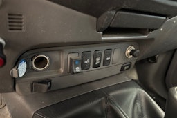 harmaa Toyota Hilux 2013 kuva 15.