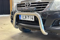 musta Toyota Hilux 2014 kuva 24.