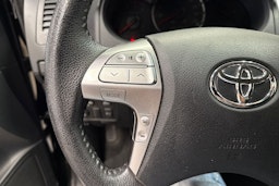 harmaa Toyota Hilux 2014 kuva 15.