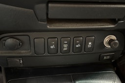 harmaa Toyota Hilux 2014 kuva 22.