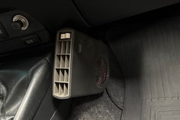 harmaa Toyota Hilux 2014 kuva 24.