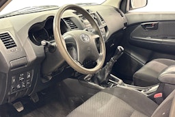 valkoinen Toyota Hilux 2014 kuva 6.