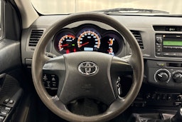valkoinen Toyota Hilux 2014 kuva 15.