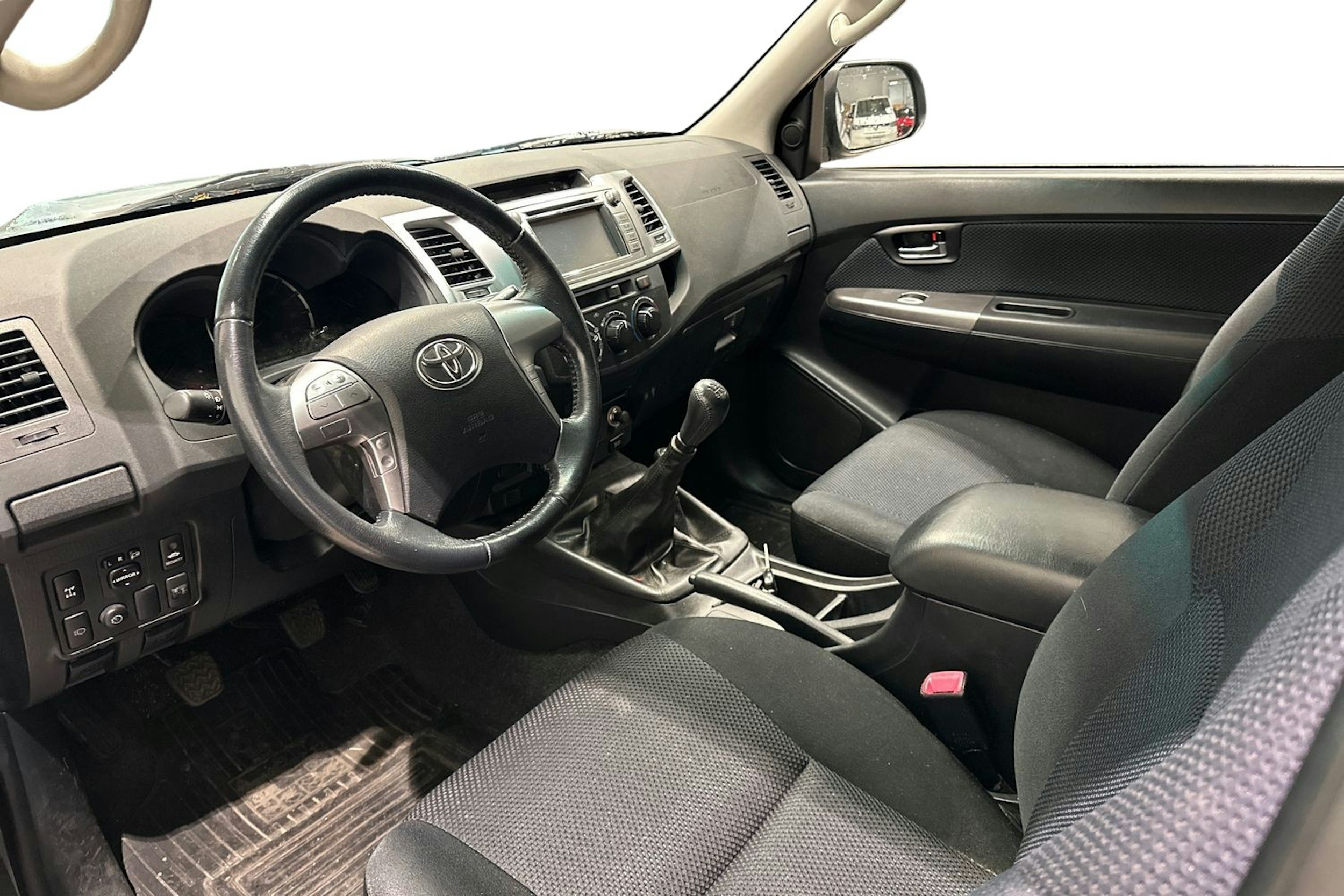 hopea Toyota Hilux 2015 kuva 3.