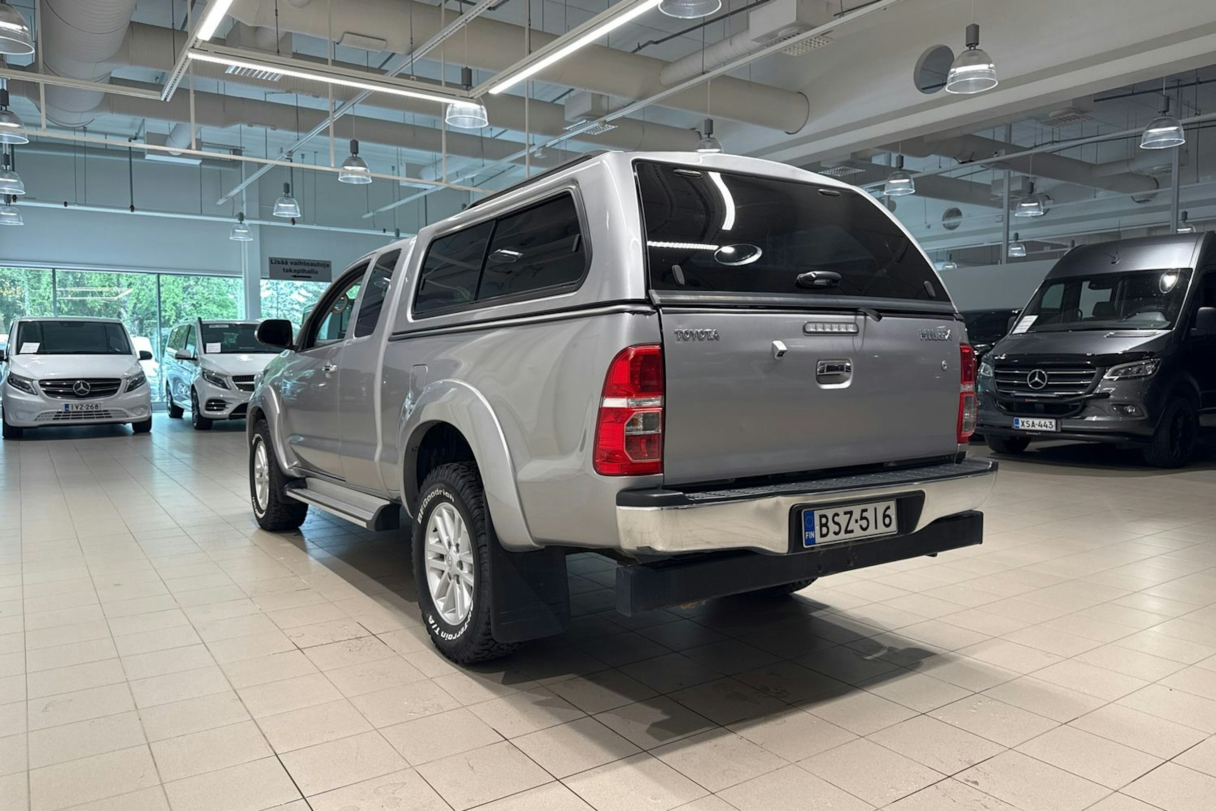 hopea Toyota Hilux 2015 kuva 14.