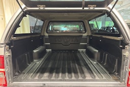 hopea Toyota Hilux 2015 kuva 16.