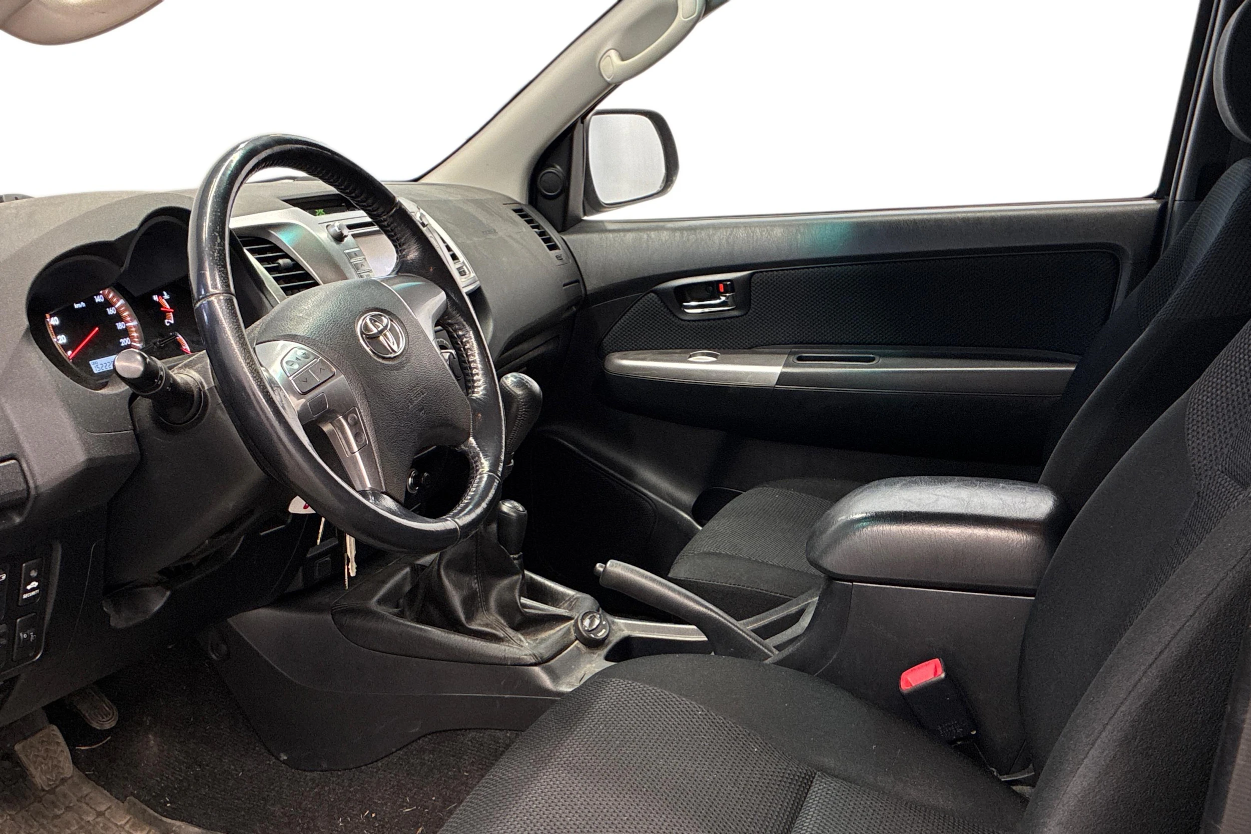 harmaa Toyota Hilux 2015 kuva 3.