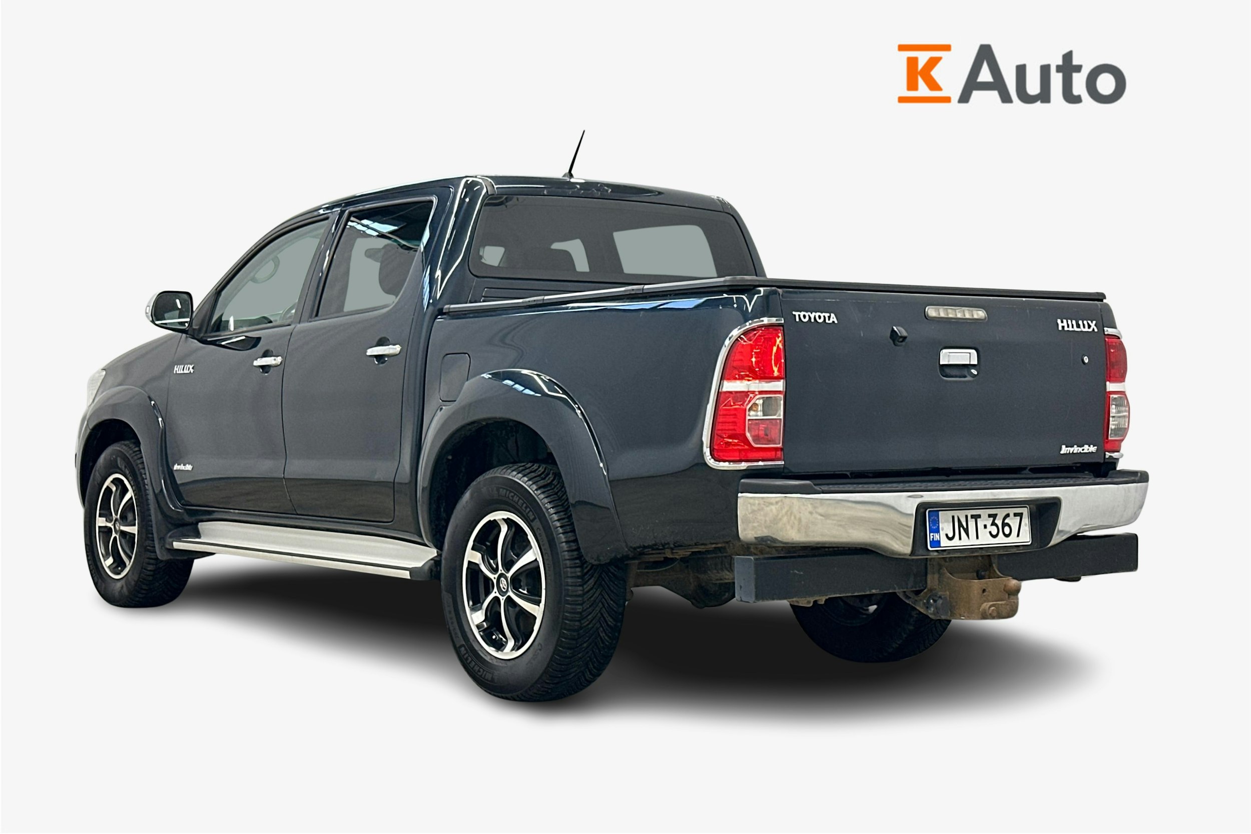 musta Toyota Hilux 2015 kuva 2.
