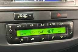 musta Toyota Hilux 2015 kuva 23.