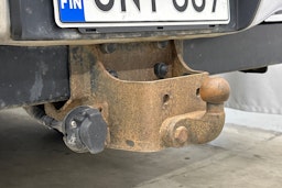 musta Toyota Hilux 2015 kuva 27.