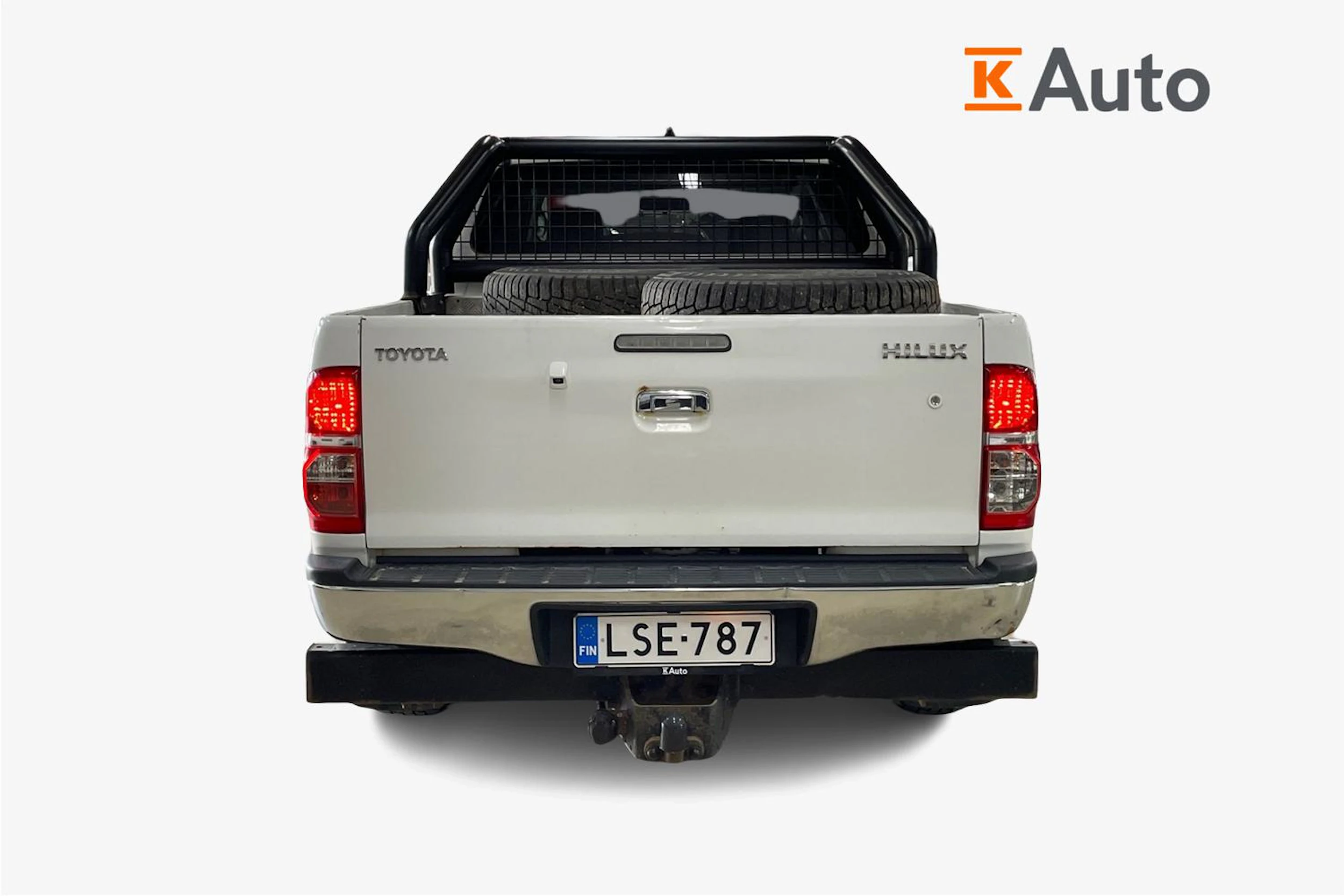 Valkoinen Toyota Hilux 2015 kuva 4.