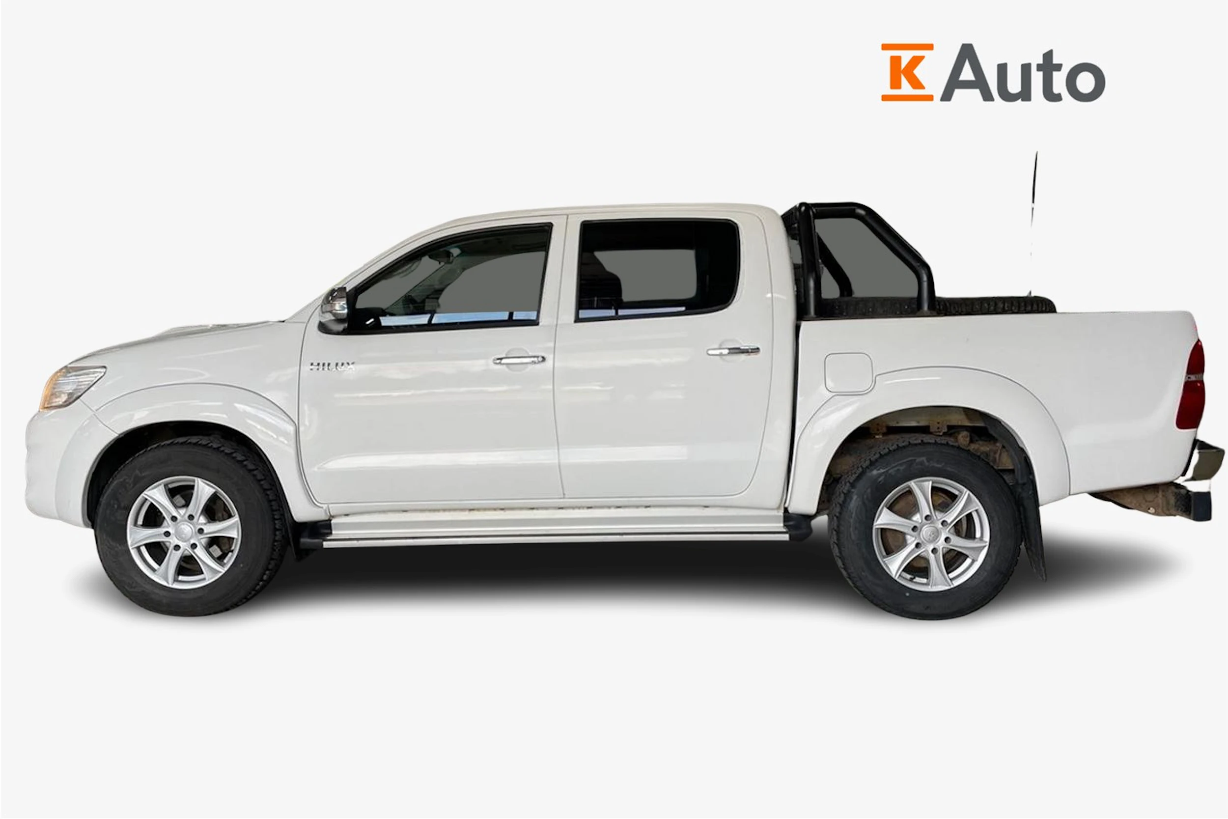 Valkoinen Toyota Hilux 2015 kuva 7.