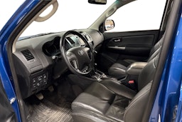 sininen Toyota Hilux 2015 kuva 3.