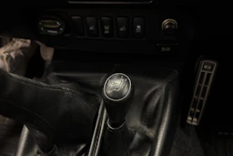 valkoinen Toyota Hilux 2015 kuva 21.