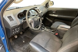 sininen Toyota Hilux 2015 kuva 7.