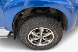 sininen Toyota Hilux 2015 kuva 11.