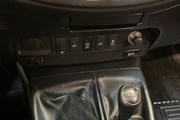 sininen Toyota Hilux 2015 kuva 19.