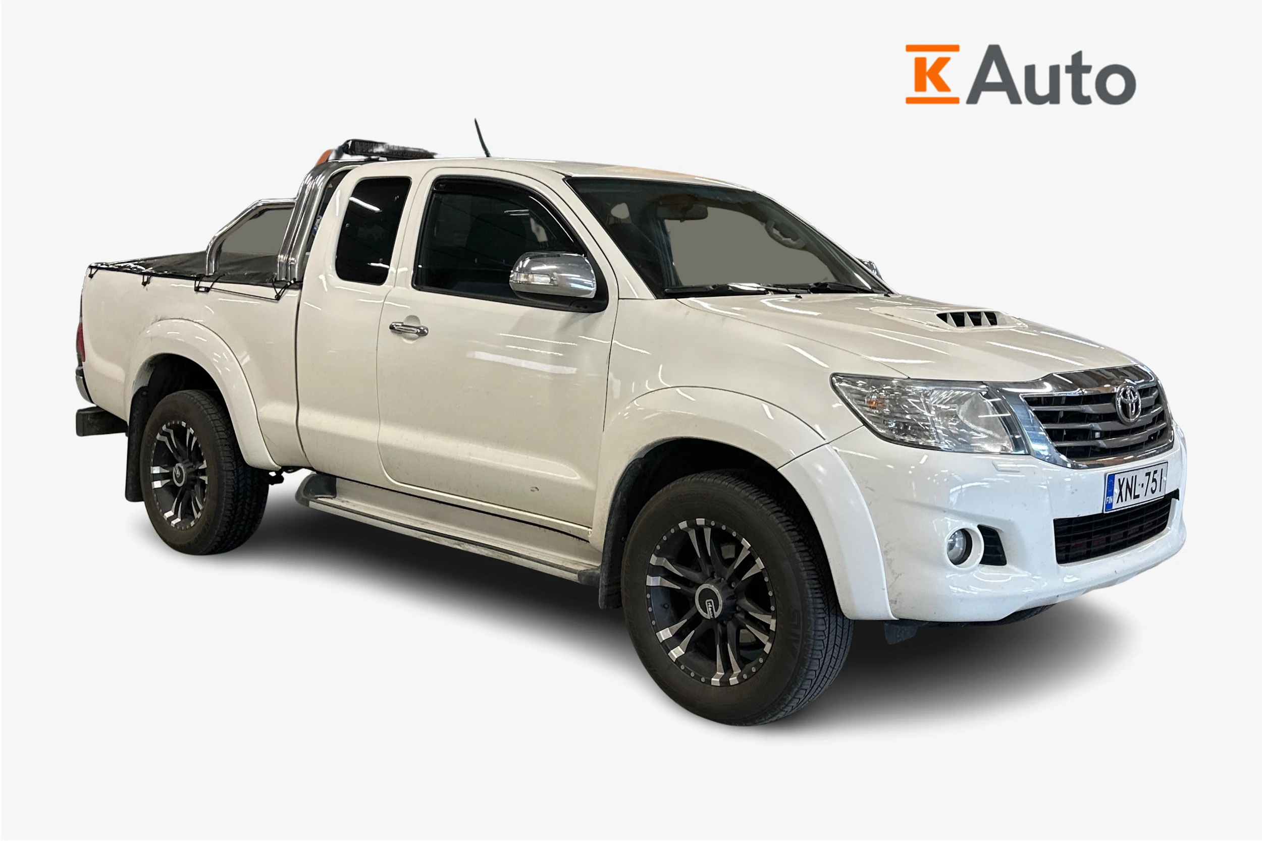 valkoinen Toyota Hilux 2015 kuva 1.