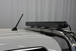 valkoinen Toyota Hilux 2015 kuva 20.