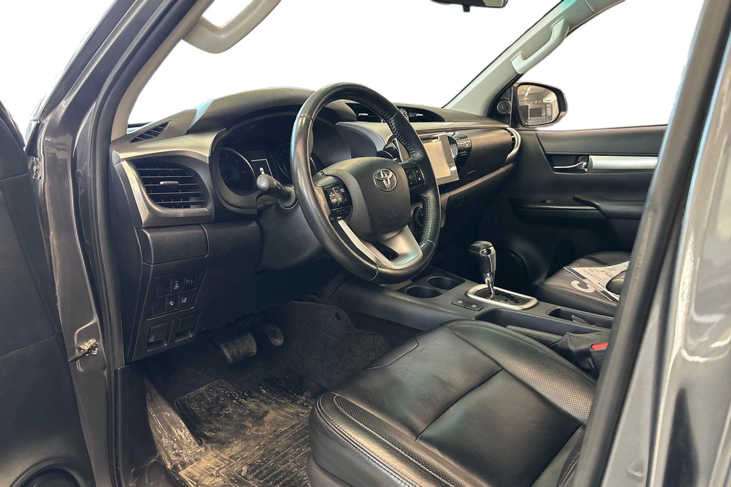 met. harmaa Toyota Hilux 2016 kuva 3.