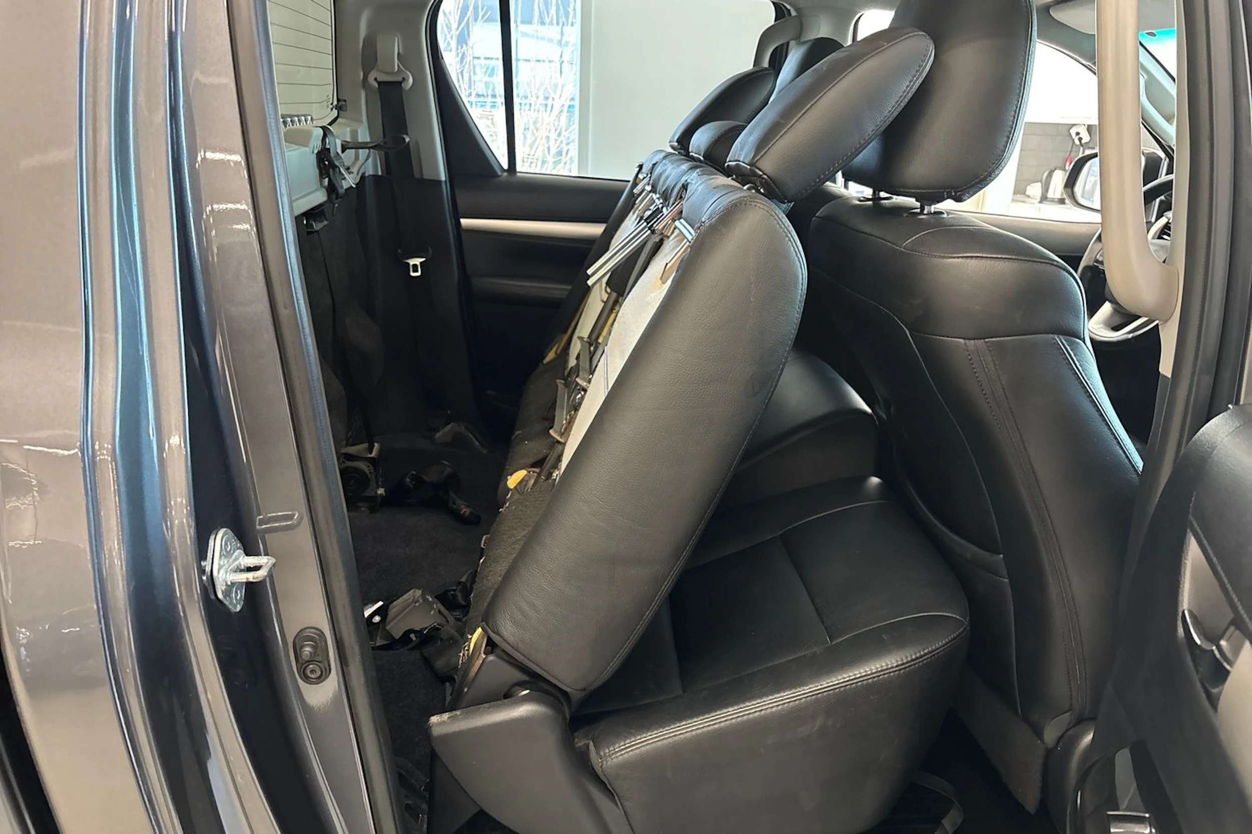 met. harmaa Toyota Hilux 2016 kuva 5.