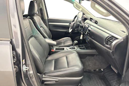 met. harmaa Toyota Hilux 2016 kuva 11.