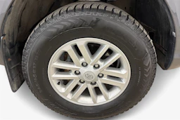 met. harmaa Toyota Hilux 2016 kuva 12.