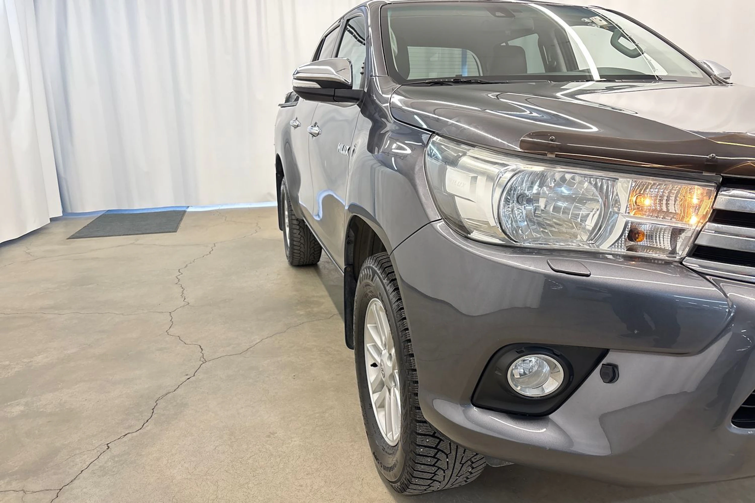 met. harmaa Toyota Hilux 2016 kuva 15.