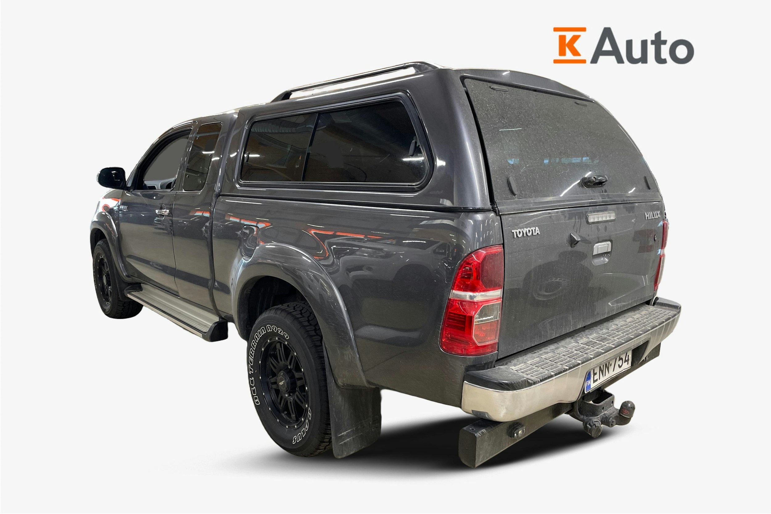 harmaa Toyota Hilux 2016 kuva 2.